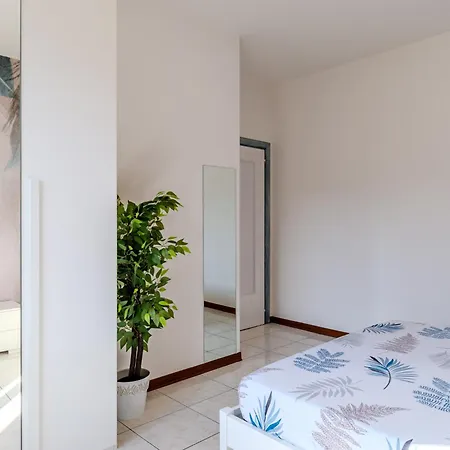 Leo By Interhome Apartman *