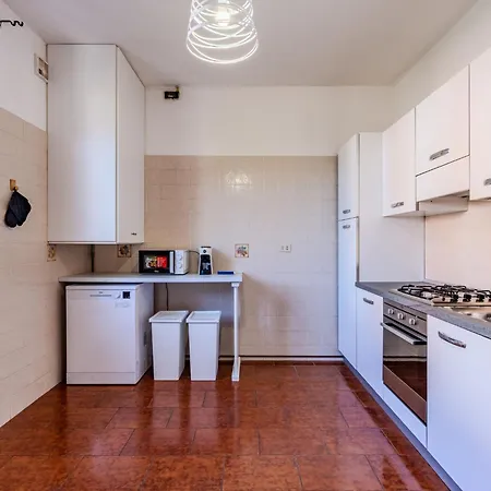 Leo By Interhome Apartman *